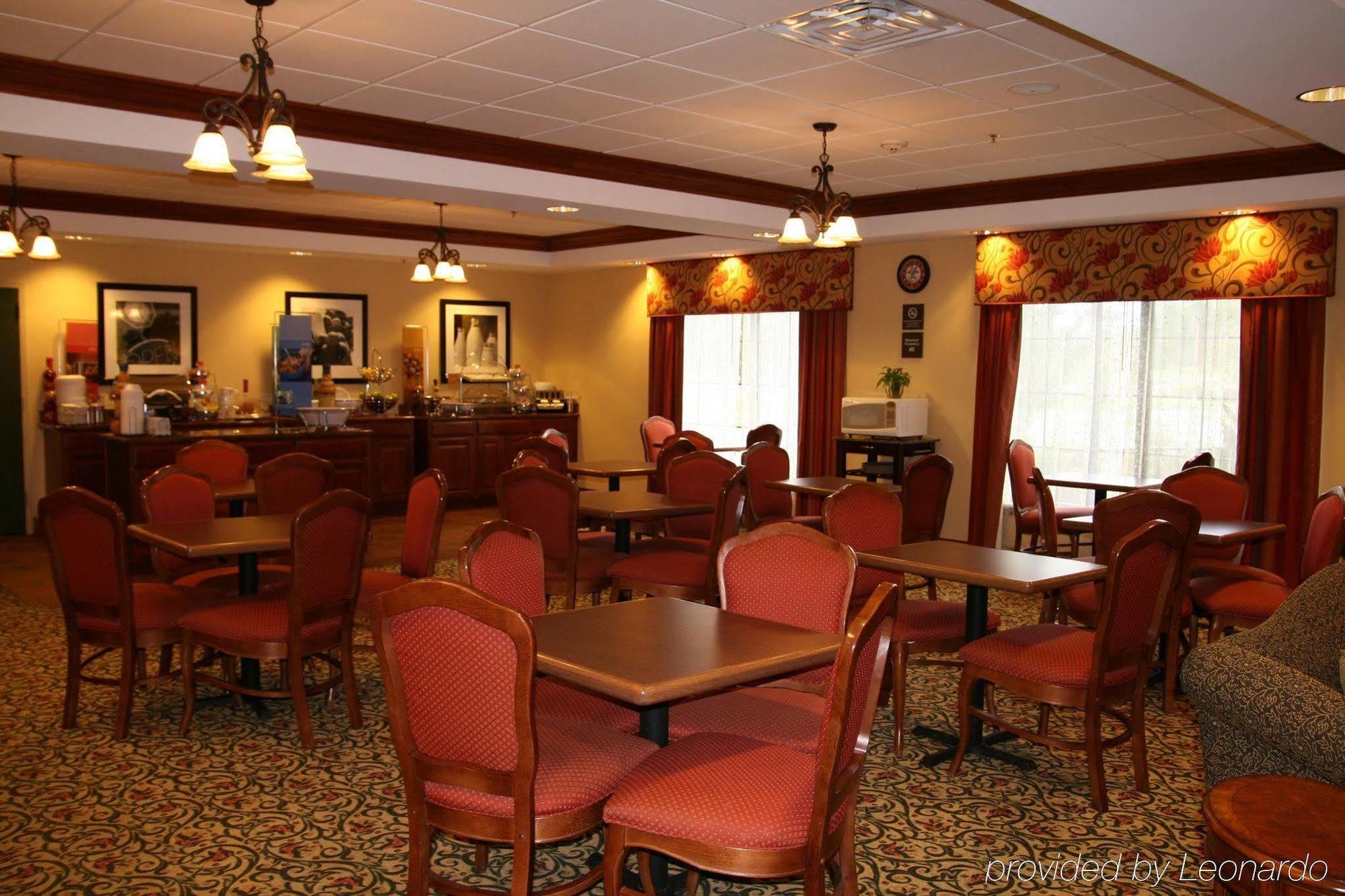 Hampton Inn Hadley-Amherst Area Restoran gambar